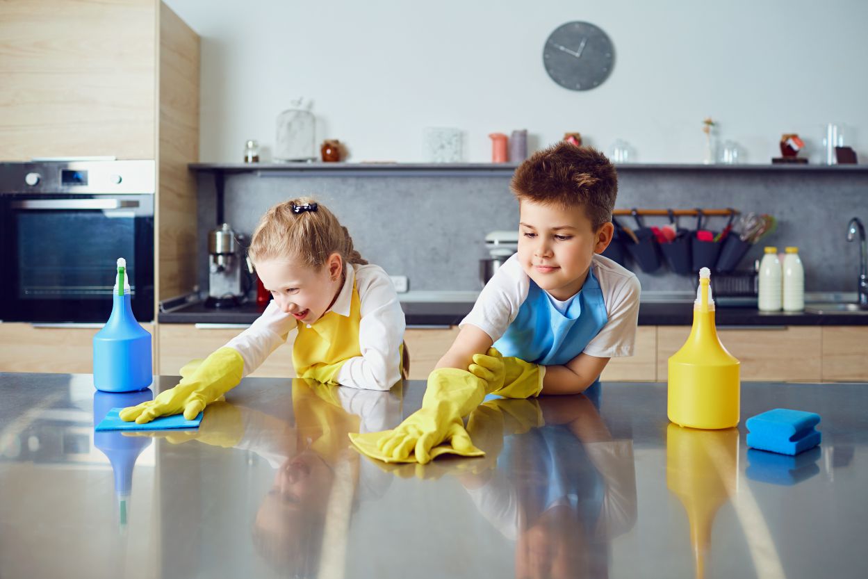 Opruimen met kinderen? Zo maak je het leuk