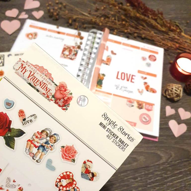 Valentine stickers: Happy love day!